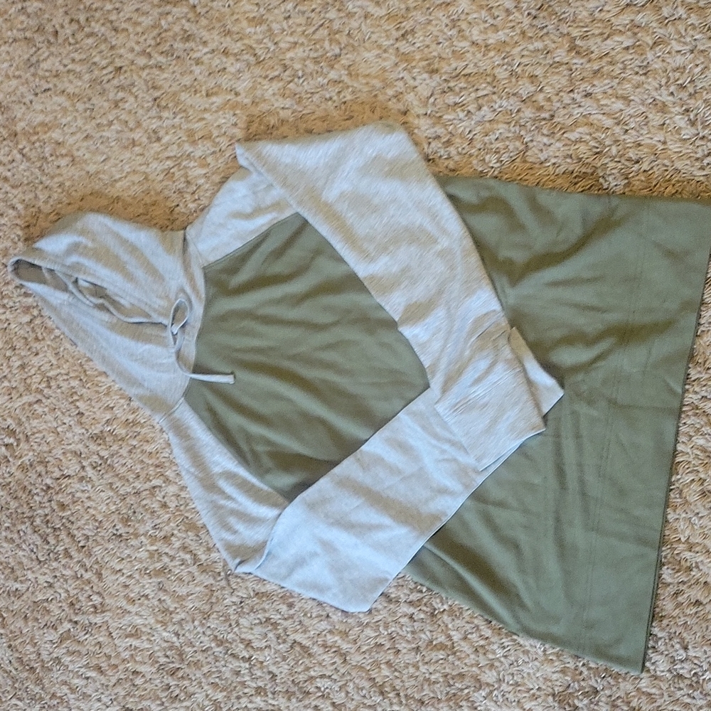 Mens long sleeve tee with hood